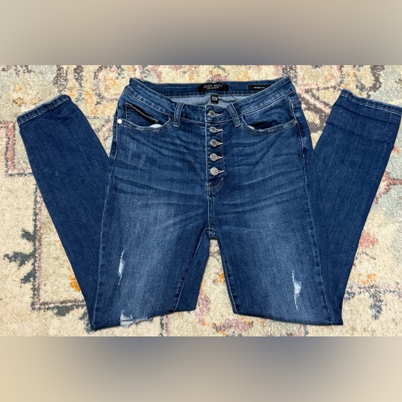 Judy Blue Women’s Sz 7/28 Blue Destroyed Skinny Fit Button Fly Denim Jeans - Picture 1 of 7